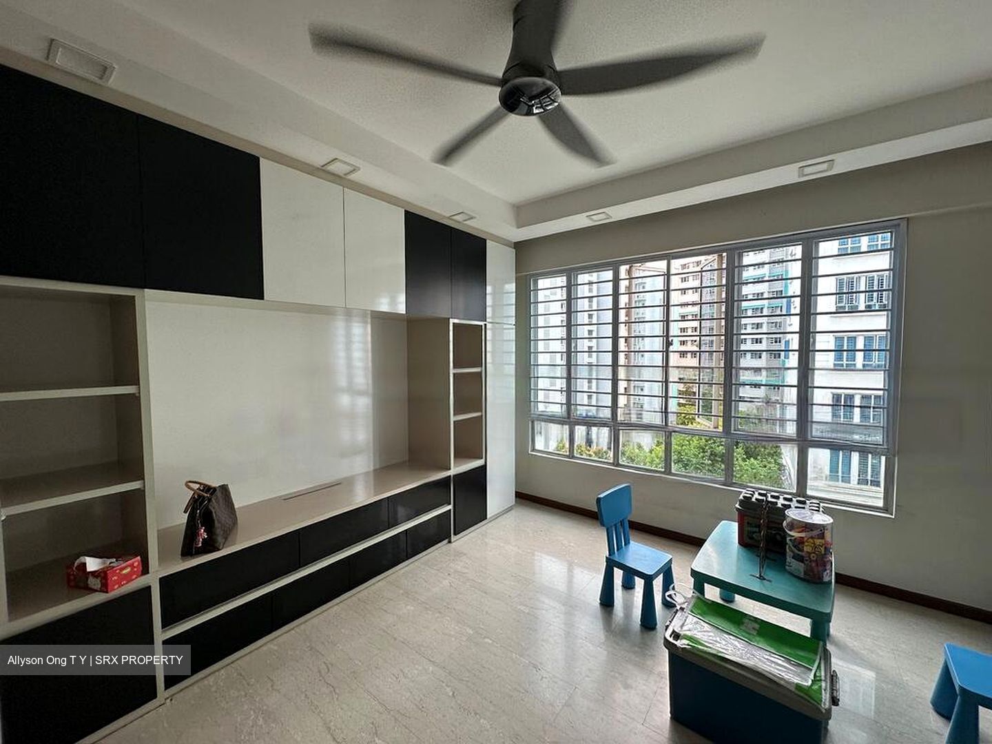 Northoaks (D25), Condominium #484318711